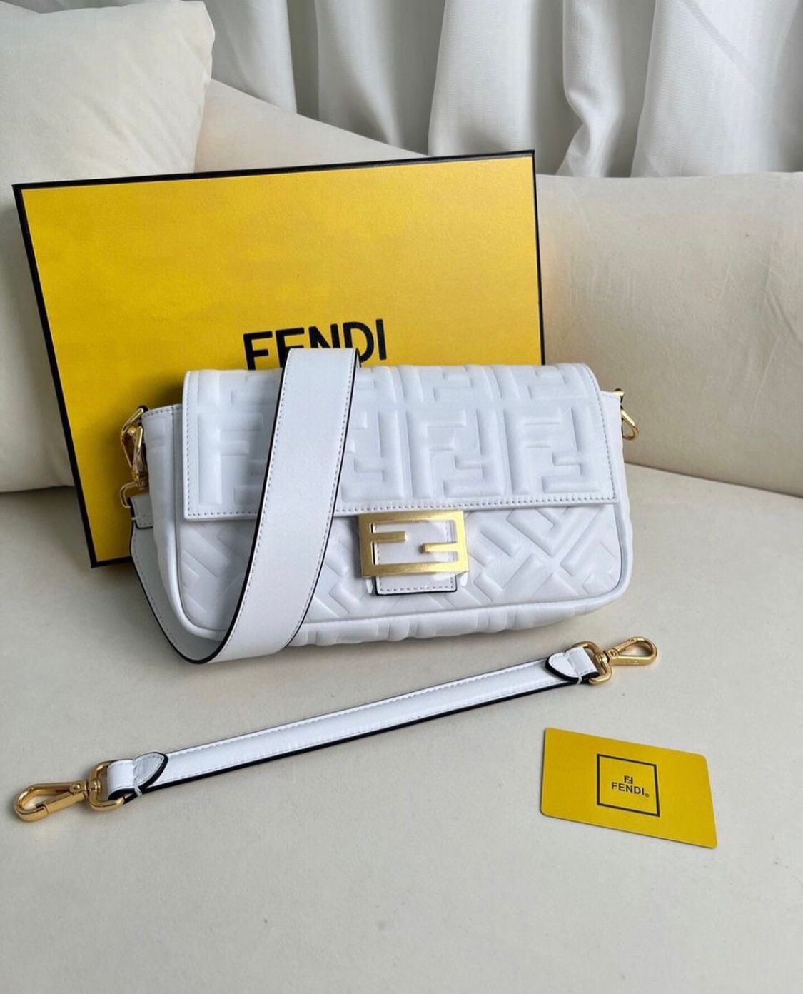 FENDI Baguette